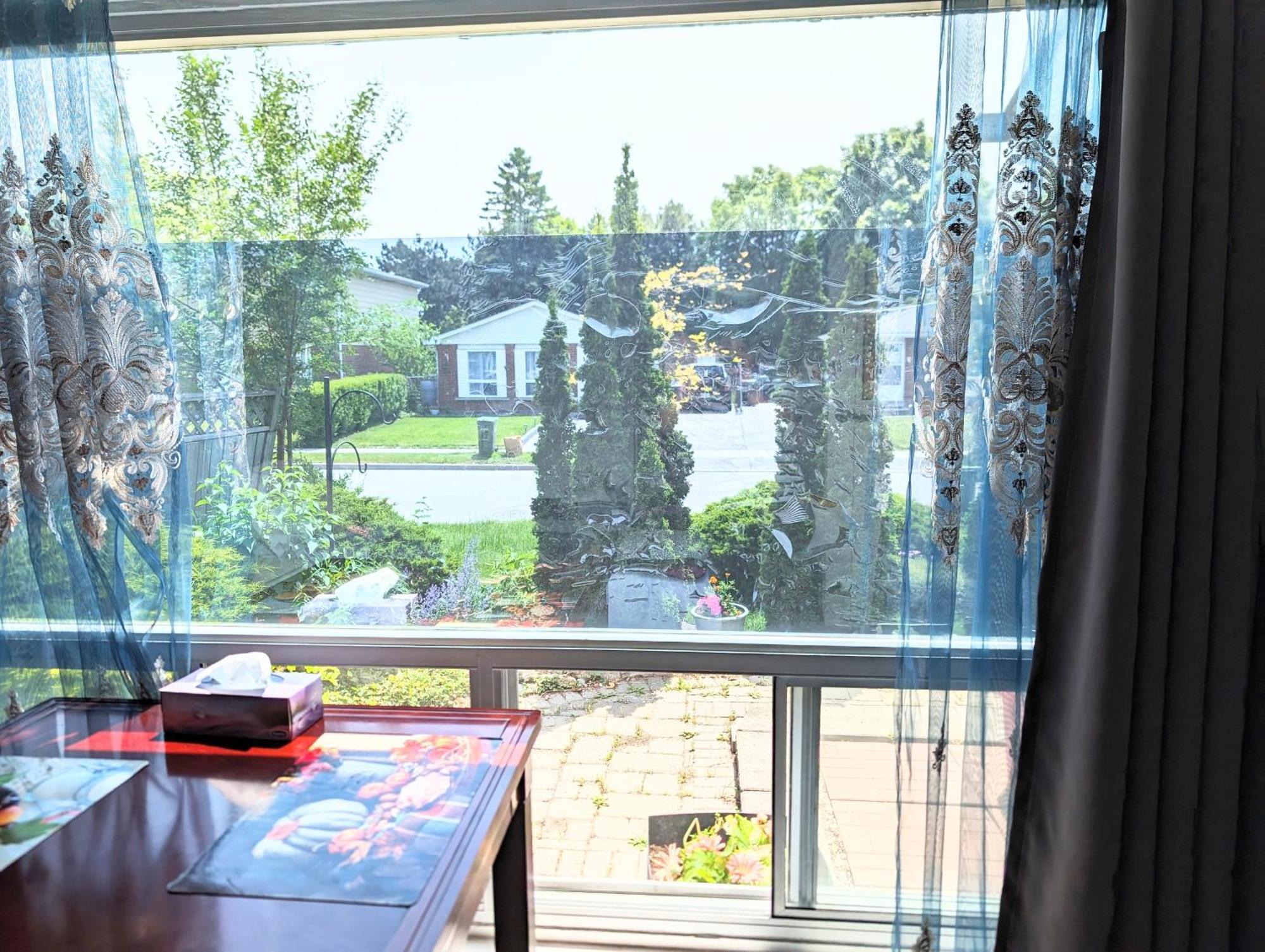 Renovated Cozy Bedroom With Private Washroom 토론토 외부 사진
